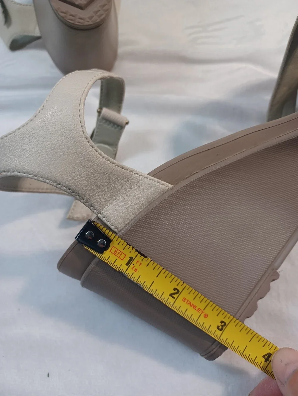 crocs leigh beige ankle strap wedge sandals women’s size 10